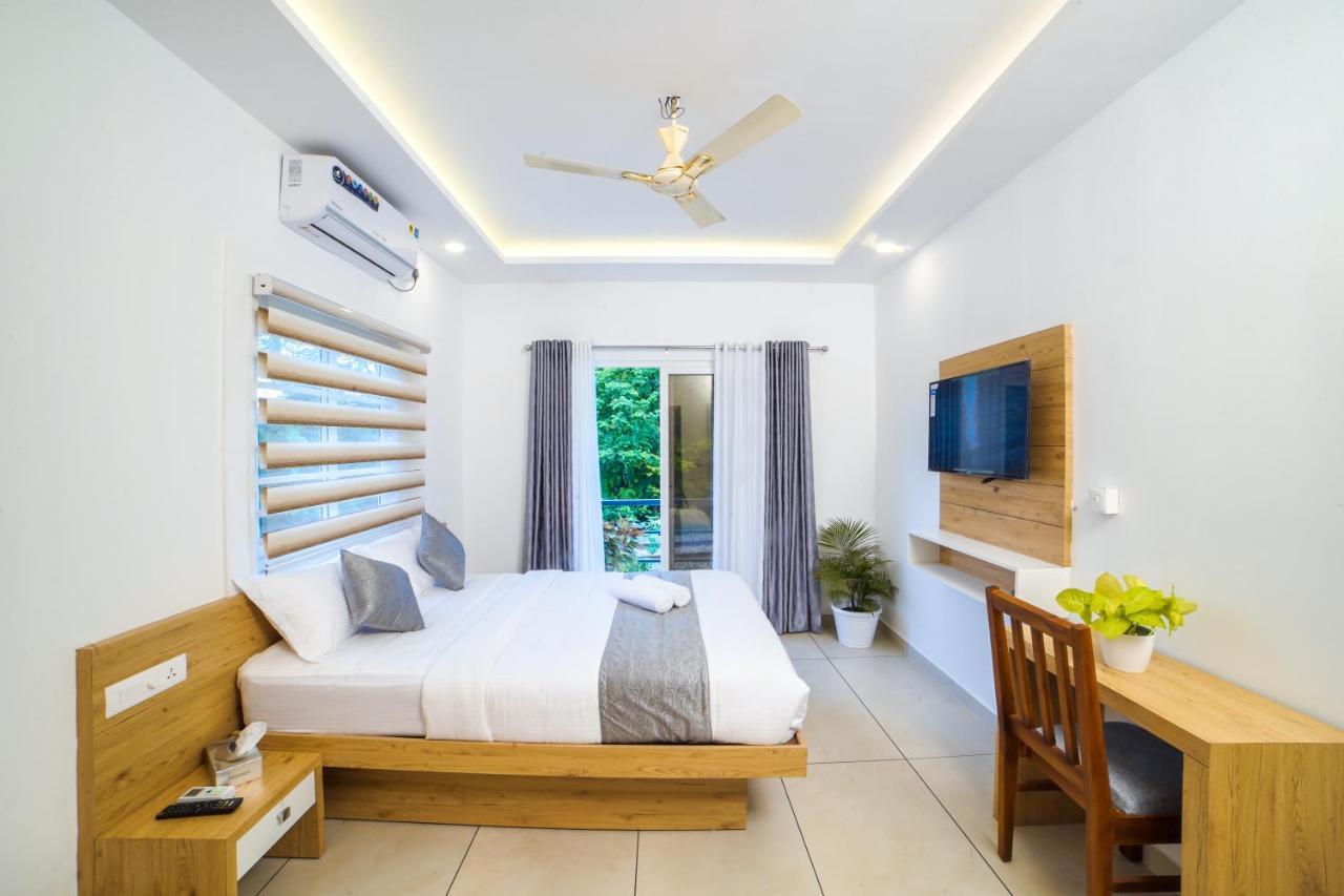 ホテル Oceana Hills Residency アーラップーザ県 エクステリア 写真