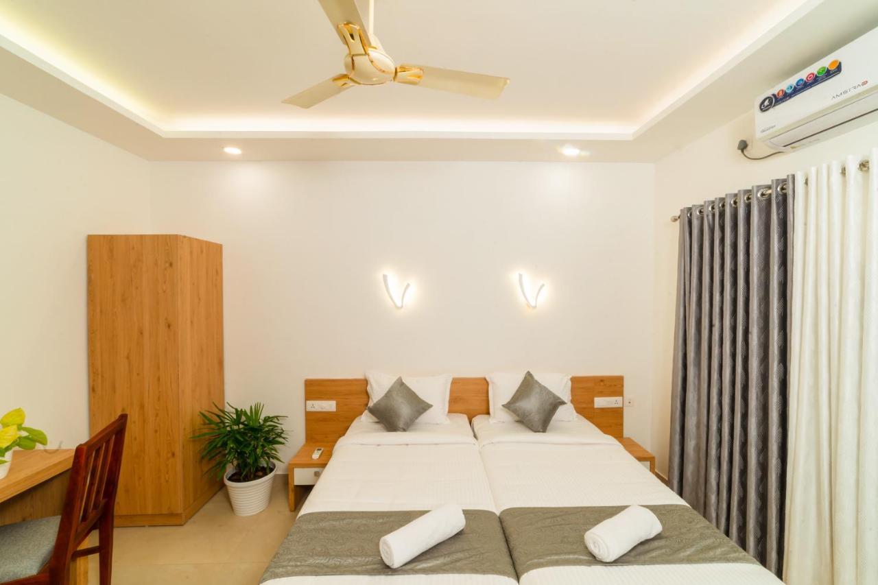 ホテル Oceana Hills Residency アーラップーザ県 エクステリア 写真